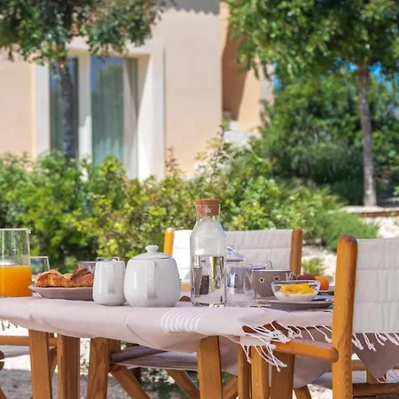 Villa Passo Degli Aironi 12, Emma Noto