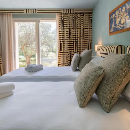 Villa Passo Degli Aironi 12, Emma