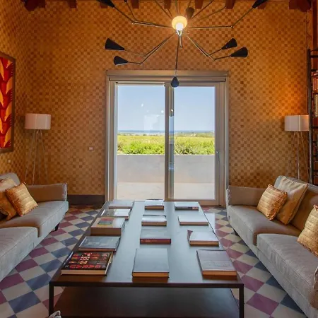 Passo Degli Aironi 12, Emma Noto