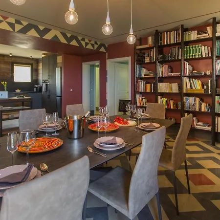 Villa Passo Degli Aironi 12, Emma Noto