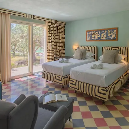 Villa Passo Degli Aironi 12, Emma Noto