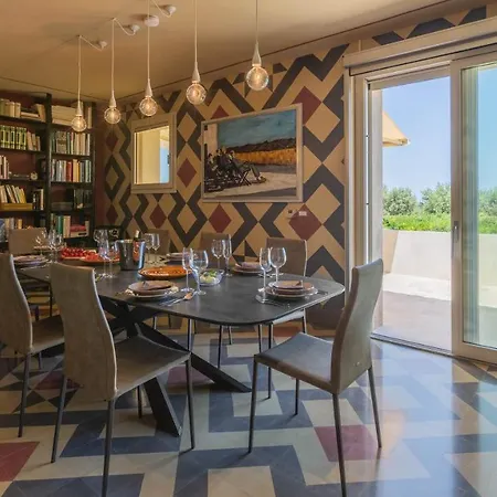 Passo Degli Aironi 12, Emma Noto