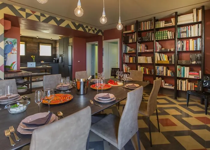 Villa Passo Degli Aironi 12, Emma Noto